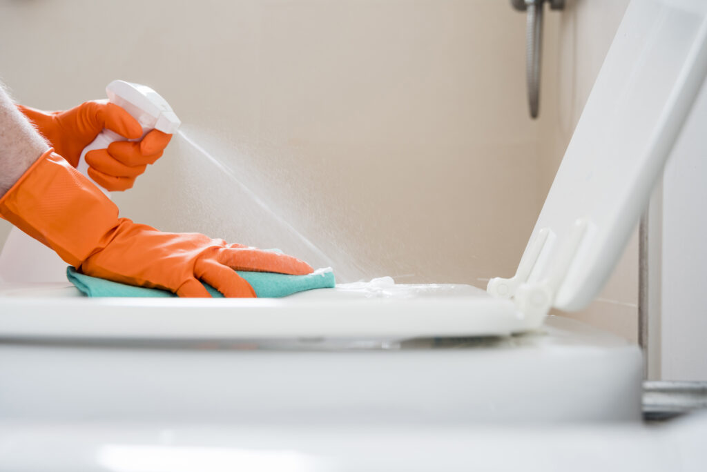 Deep bathroom cleaning
